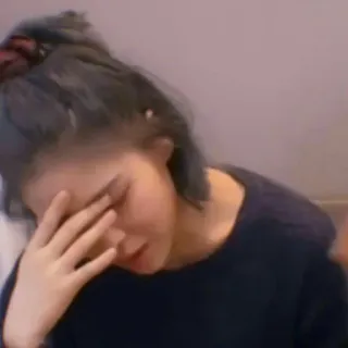 🙂 44a92a20 伤心, 生气, 女人, 捂脸, 情绪, 沮丧, 失望 whatsapp sticker