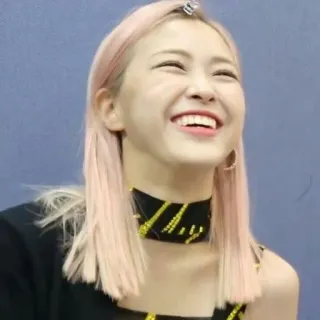 😁 7f9af3a4 女人, 微笑, 金发, 肖像, 韩国, 快乐, 人 whatsapp sticker