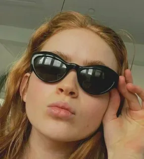 😗 bcf0a115 persona, donna, occhiali da sole, ritratto, selfie, femminile telegram sticker