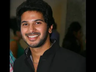 ❤️ 60218ff1 ภาพเหมือน, ผู้ชาย, นักแสดง, คนดัง, ยิ้ม, คนอินเดีย telegram sticker