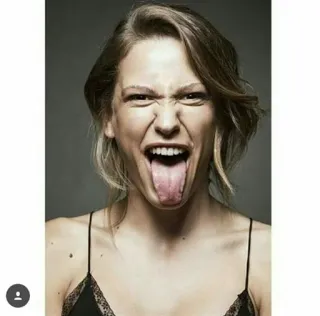 😝 736cf4bd ผู้หญิง, ลิ้น, สีหน้า, คน, ภาพเหมือน, ตลก telegram sticker