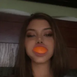 ▪️ c14972ef ผู้หญิง, สีส้ม, ใบหน้า, ผู้หญิง, ภาพเหมือน, ตลก telegram sticker