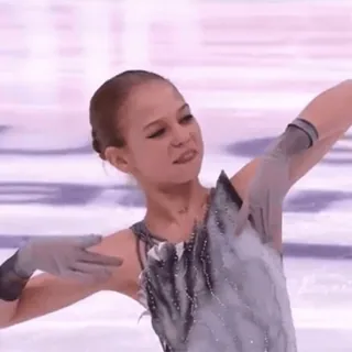 😅 1f45ee58 figure skating, ice skating, sports, competition, athlete telegram sticker