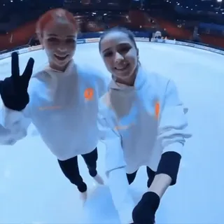 ✌ 27c4be55 figure skating, ice skating, skaters, friendship, sports telegram sticker