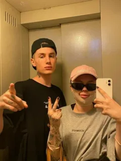 ✌️ f9a6c7e5 whatsapp sticker