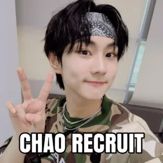 🔫 0aa5f548 CHAO RECRUIT 人物, ピースサイン, 有名人, テキスト, 新兵 telegram sticker