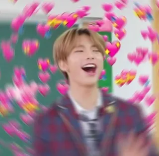 💚 366c9fe6 person, glücklich, herz, liebe, lächeln telegram sticker