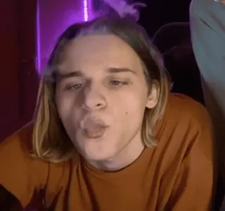 🚬 8677f82b whatsapp sticker