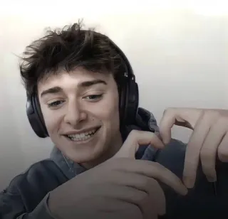 ❤️ af5ca878 person, male, man, heart, headphones, portrait telegram sticker