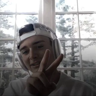 ✌ ff83cad0 telegram sticker