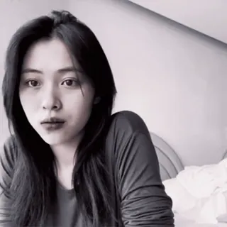 🗽 042a67c5 wanita, potret, orang, hitam putih, perempuan, gadis, wajah telegram sticker