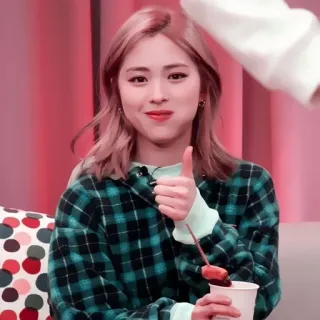 🍓 0926d129 vrouw, duim omhoog, persoon, eten, portret, glimlach telegram sticker