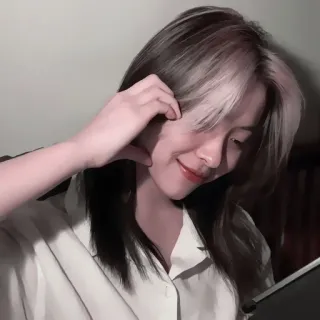 🍓 7ed23df7 persoon, vrouw, portret, haar, stijl, glimlachend telegram sticker