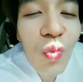 😘 a7e79750 telegram sticker