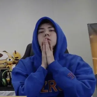 👑 8b860477 telegram sticker