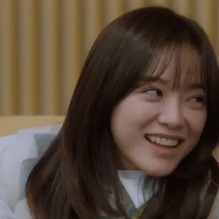 🪅 7accc09c wanita, tersenyum, potret, asia, bahagia, orang telegram sticker