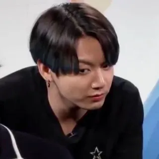 🧷 55db0dae kpop, portrait, homme, expression telegram sticker