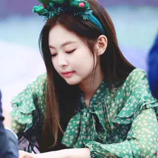 💚 3adce8e5 Jennie Kim kpop, 歌手, blackpink, アイドル, ジェニ, 韓国 telegram sticker