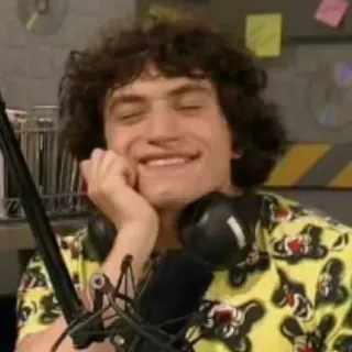 😌 e5878b94 mężczyzna, portret, słuchawki, mikrofon telegram sticker