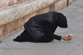 🌟 a840bed0 거지, 빈곤, 노숙자, 기부, 필요, 여자, 거리 telegram sticker