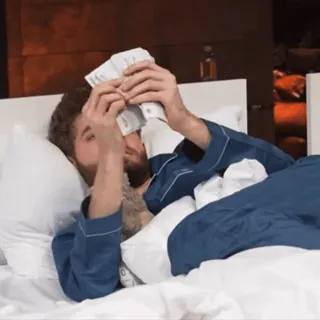 🤩 b46264c0 ผู้ชาย, เงิน, เตียง, นอนหลับ, ความมั่งคั่ง, หรูหรา whatsapp sticker