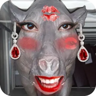 👄 bed2b958 свинья, животное, макияж, помада, серьги, поцелуй, украшения, лицо telegram sticker