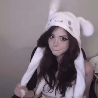 🥳 a3ed5535 femme, fille, bonnet lapin, mignon, selfie, ado telegram sticker