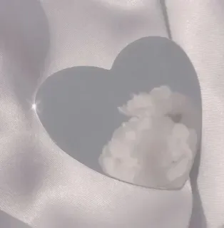 ☁ f7eff4bb coeur, nuage, blanc, amour, rêveur, esthétique telegram sticker