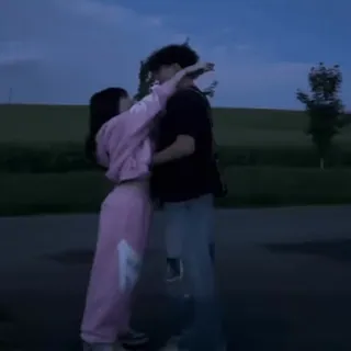 🧔‍♀️ f54358d0 telegram sticker