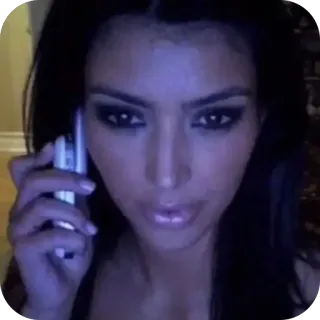 🫥 19d1eae7 Kim Kardashian célébrité, personne, téléphone, portrait, télé-réalité telegram sticker