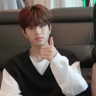 🐶 c094d5b6 Personne, Pouce levé, Homme, Coréen, Positif, Geste telegram sticker