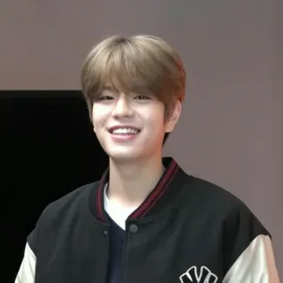 🐶 cd6a736b souriant, homme, portrait, veste, joyeux, personne telegram sticker