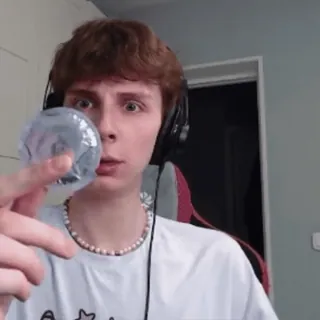 😏 8985f1fb whatsapp sticker