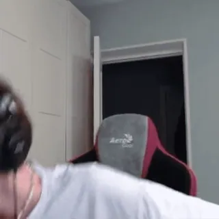 🥲 c8c20569 whatsapp sticker