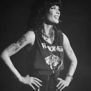 ✨ 644262af Halsey chanteur, musicien, femme, tatouage, Ramones whatsapp sticker