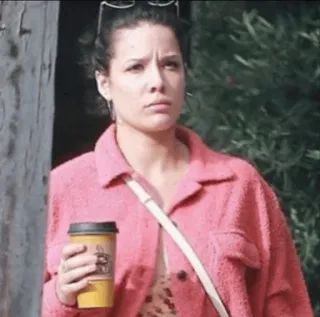 ✨ 9672deb2 Halsey chanteur, célébrité, femme, café whatsapp sticker