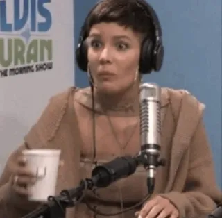 ✨ d0b74d41 Halsey femme, chanteuse, choquée, radio, surprise whatsapp sticker