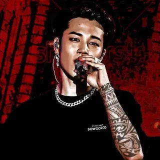 💔 96ded63a SOWOOZOO мужчина, тату, певец, выступление, микрофон, сцена, k-pop telegram sticker