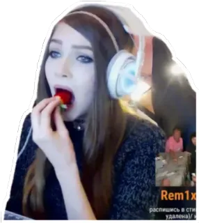 🍓 a6d6a28f femme, fraise, manger, écouteurs, personne whatsapp sticker