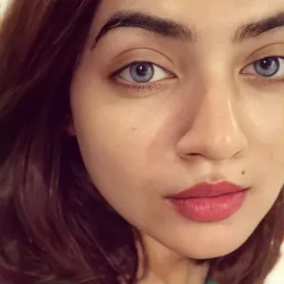 🥺 164ccf23 wanita, wajah, potret, kecantikan, mata, bibir whatsapp sticker