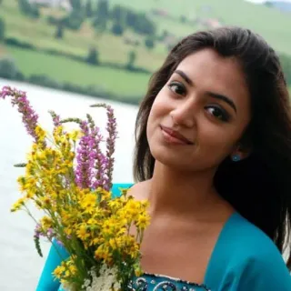 🥰 23196044 wanita, bunga, alam, potret, orang, senyum whatsapp sticker