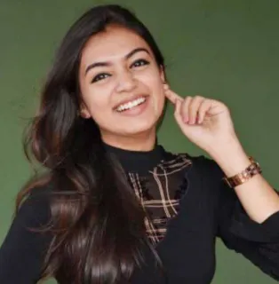 😄 39b071c4 wanita, potret, orang, senyum, perempuan, bahagia whatsapp sticker