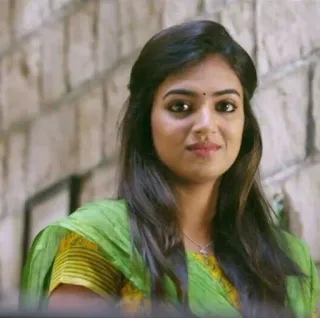 🥺 780db163 wanita, india, sari, potret, tersenyum, perempuan whatsapp sticker