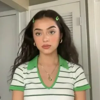 😡 d975693e 女性, ポートレート, 女の子, ブルネット, ファッション, 美容 telegram sticker