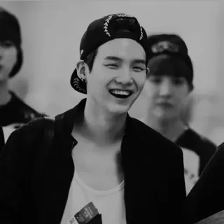 🗝 55328e0b человек, мужчина, улыбка, портрет, черно-белое whatsapp sticker