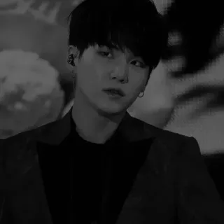 🗝 c8c251fa Suga kpop, айдол, музыка, певец, портрет, мин юнги, bts whatsapp sticker