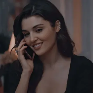 ♥️ 61ccbdcb vrouw, telefoon, glimlachend, portret telegram sticker