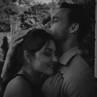 ♥️ af73f4cc koppel, liefde, romantiek, genegenheid, omhelzing, portret, zwart wit telegram sticker