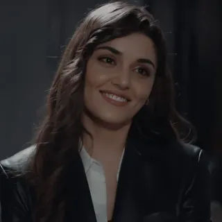 ♥️ f9ab664e vrouw, portret, glimlach, actrice, brunette telegram sticker