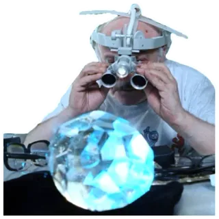 👀 ddbc5e6f diamond, jewelry, gemstone, craftsman, magnifying glass, artisan telegram sticker